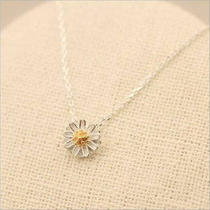 Chrysanthemum Flower Necklaces