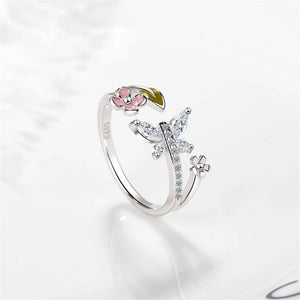 Dragonfly with Flower Ring